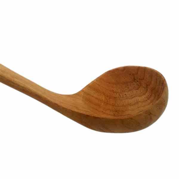 ملاقه چوبی گود